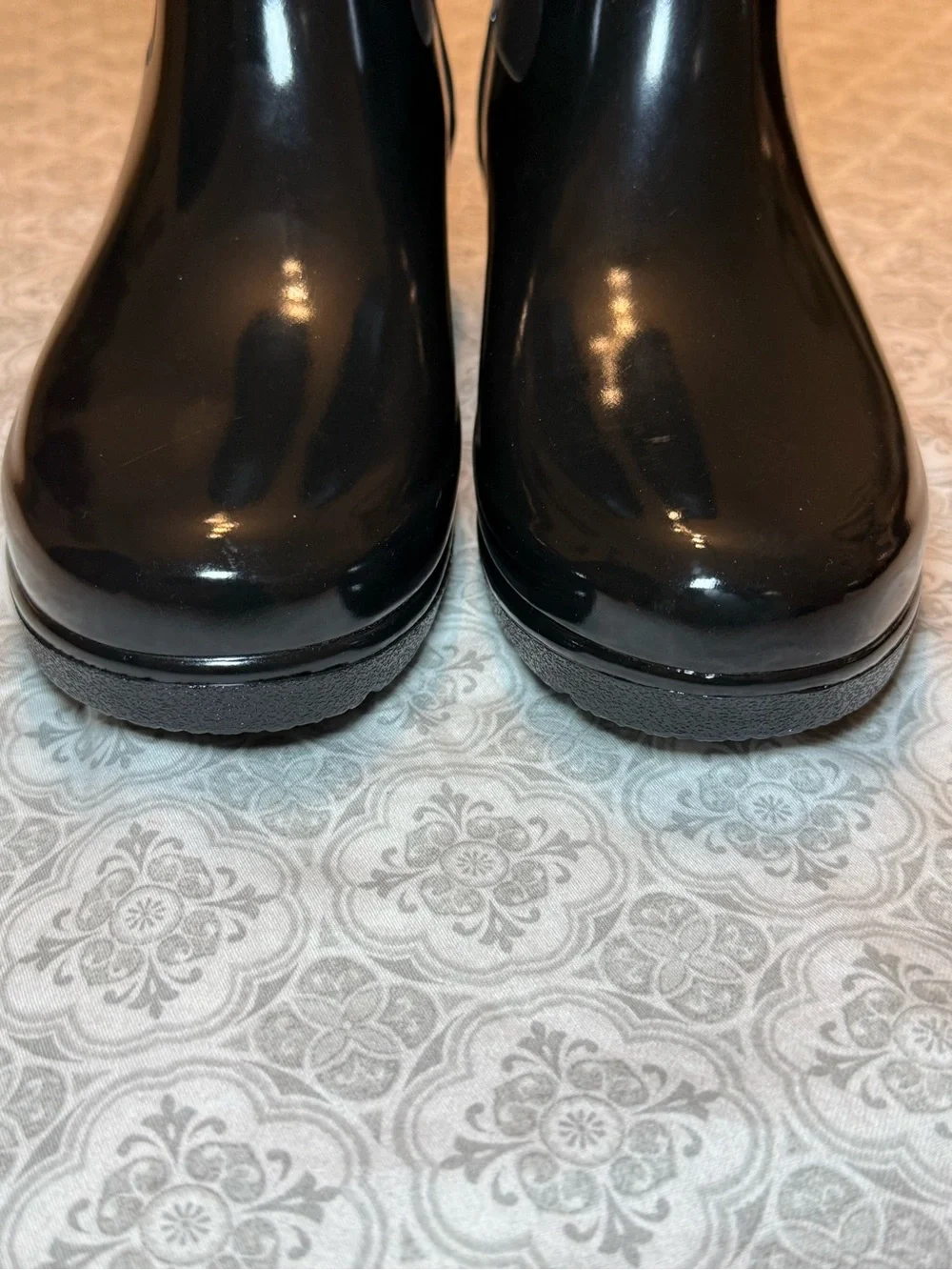 Hunter Refined Low Heel Biker Gloss Duo Size 6